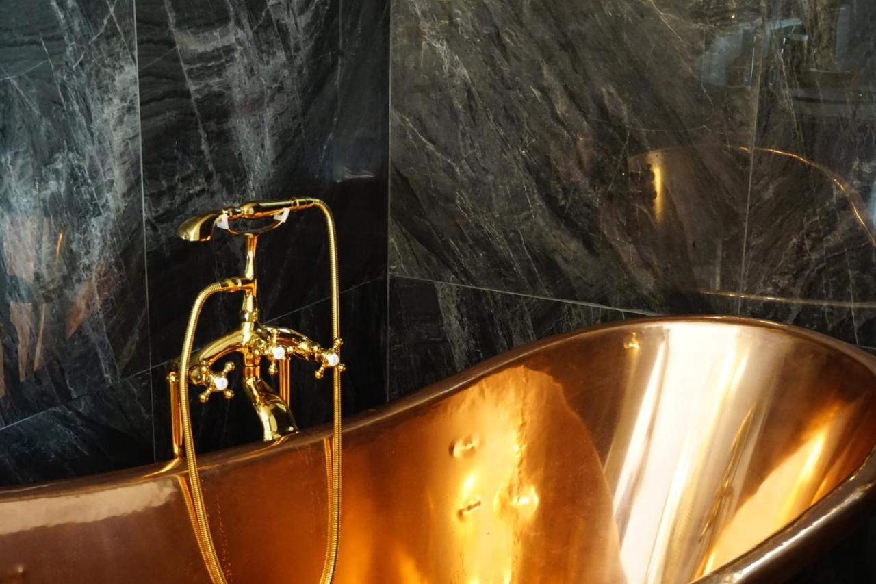 Апартаменти Manoir De La Comtesse Chailly-en-Biere Екстер'єр фото