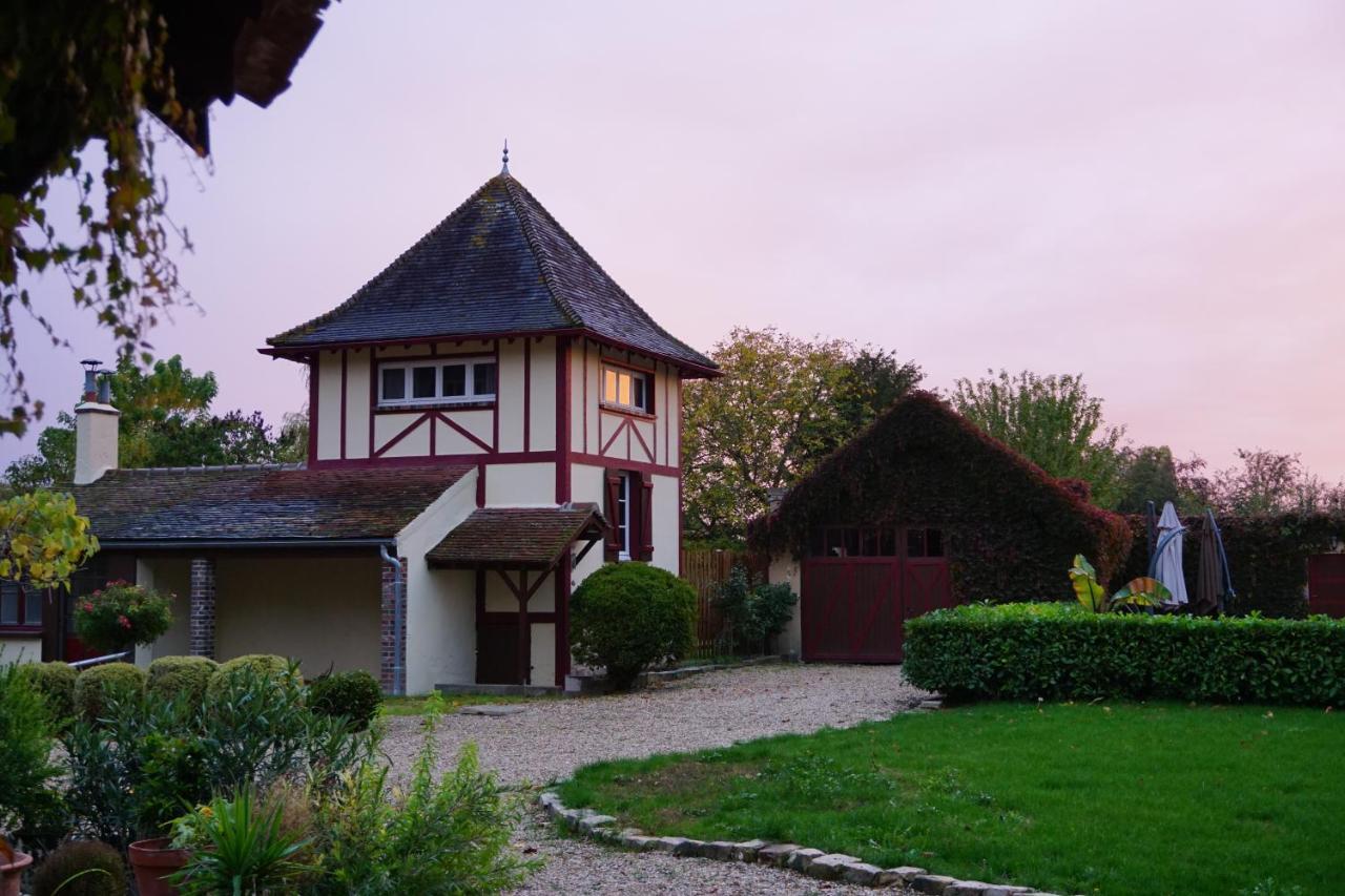 Апартаменти Manoir De La Comtesse Chailly-en-Biere Екстер'єр фото