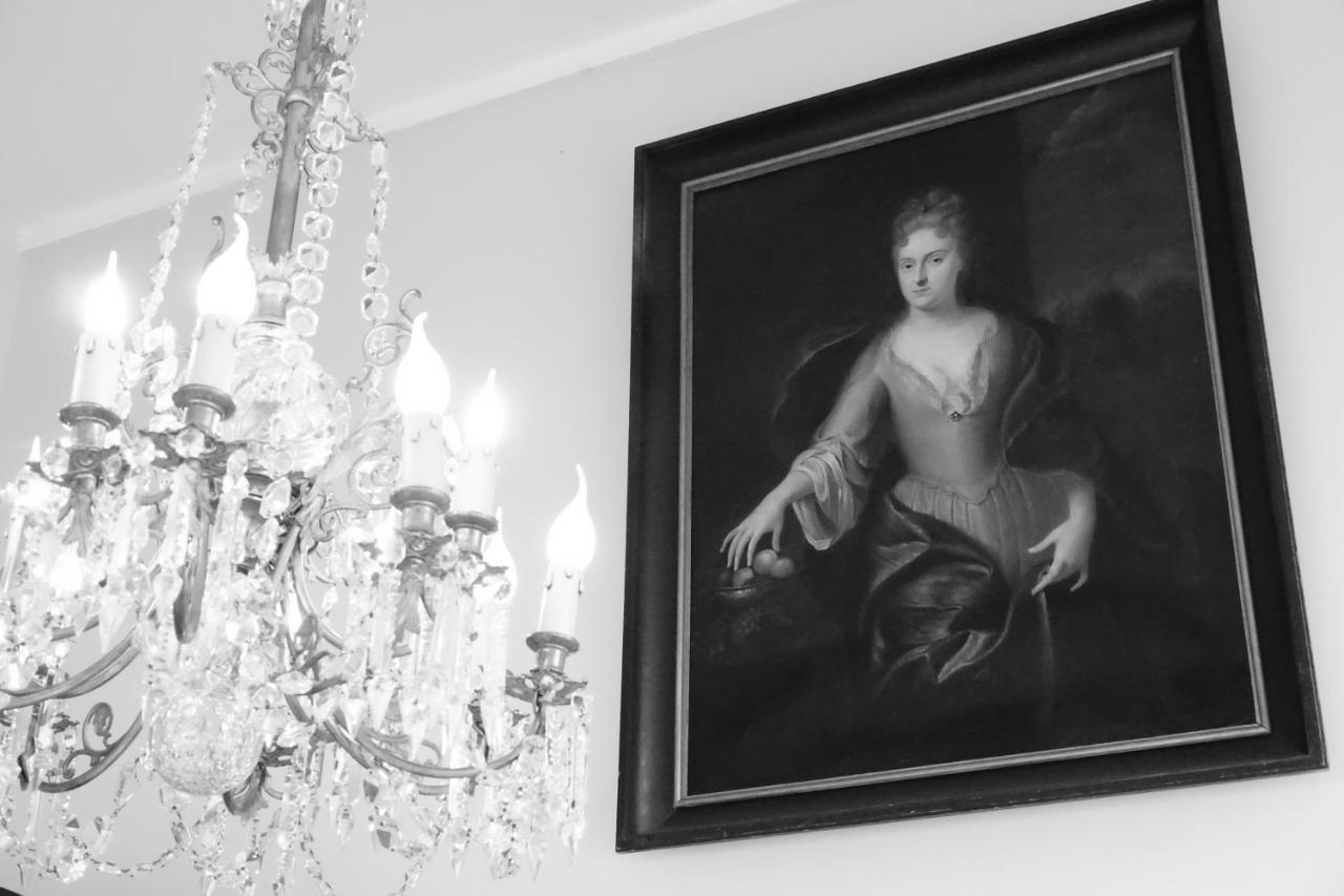 Апартаменти Manoir De La Comtesse Chailly-en-Biere Екстер'єр фото