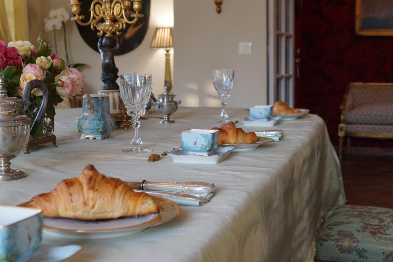 Апартаменти Manoir De La Comtesse Chailly-en-Biere Екстер'єр фото